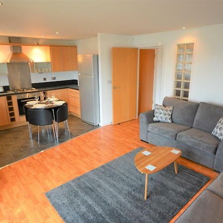 Coastal Apartments - Wales Свонсі Екстер'єр фото
