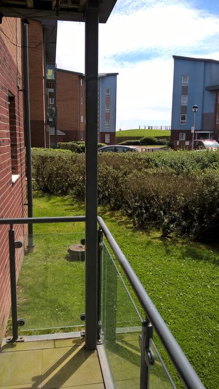 Coastal Apartments - Wales Свонсі Екстер'єр фото