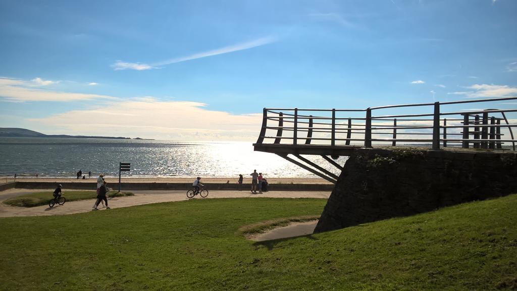 Coastal Apartments - Wales Свонсі Екстер'єр фото