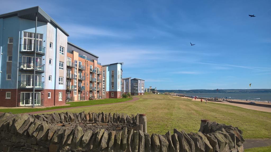 Coastal Apartments - Wales Свонсі Екстер'єр фото