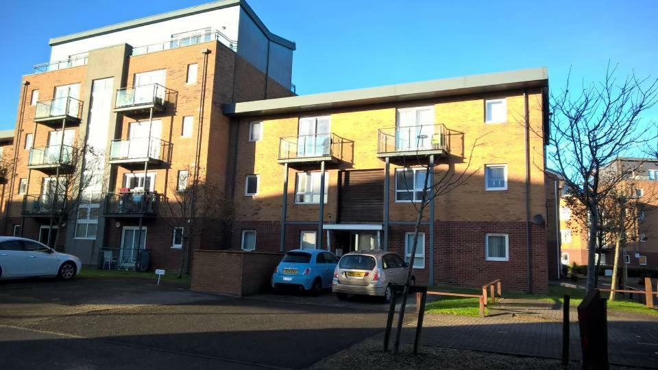 Coastal Apartments - Wales Свонсі Екстер'єр фото
